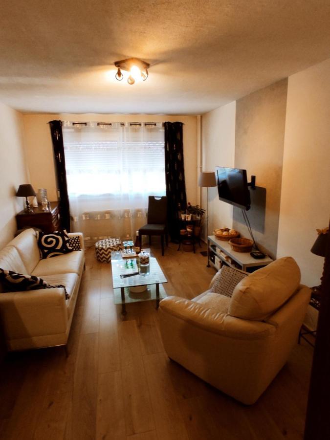 Appartement entier 70m² avec Balcon et Parking en Résidence Fermée Saint-Priest  Exterior foto