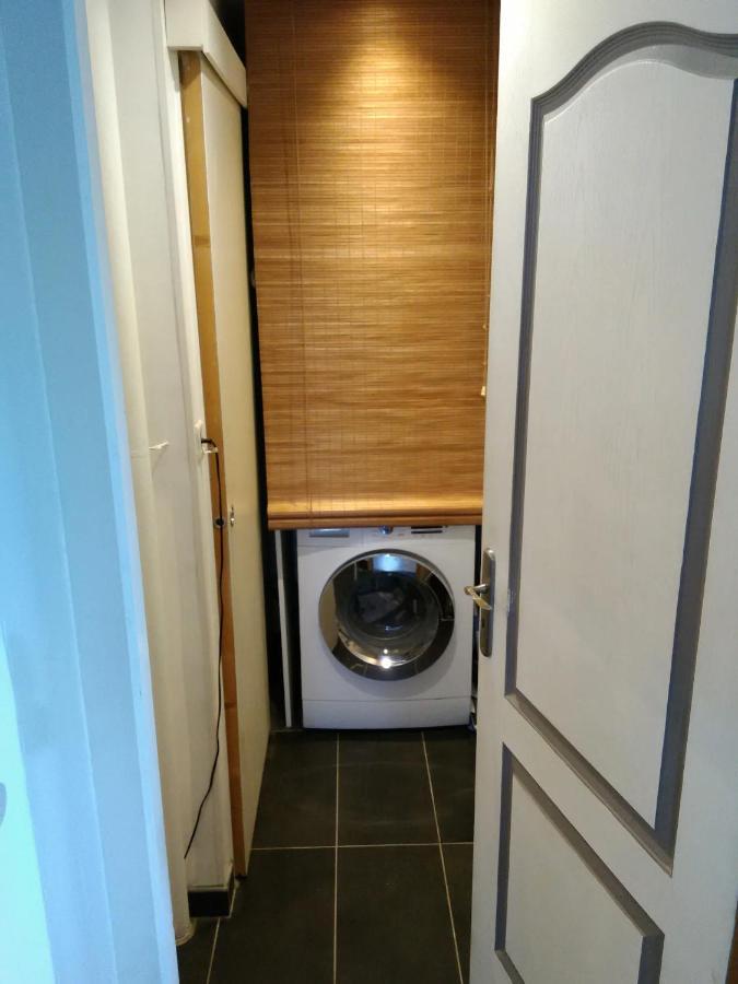 Appartement entier 70m² avec Balcon et Parking en Résidence Fermée Saint-Priest  Exterior foto